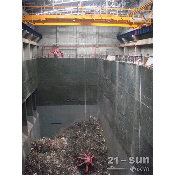 ȫ�Ԅ�����ץ�����ؙC(j��)�M(j��n)�v����ĳ�(xi��ng)Ŀ KONE automatic garbage grab crane entered